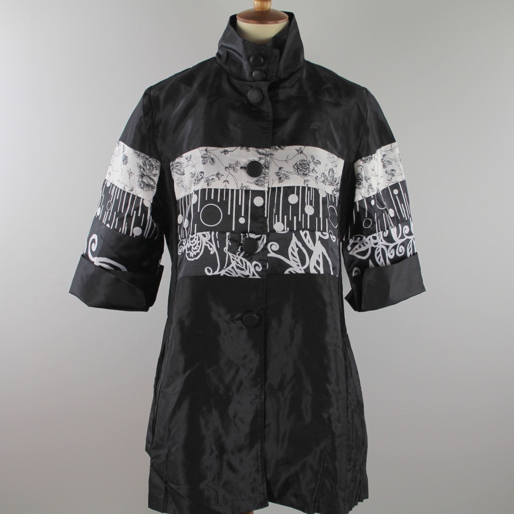 NWT Lindi Black White Rain Jacket Coat Floral Print 1X